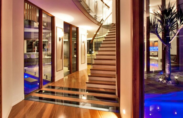 Jon Mees Website 02_0003_K2 copy 2